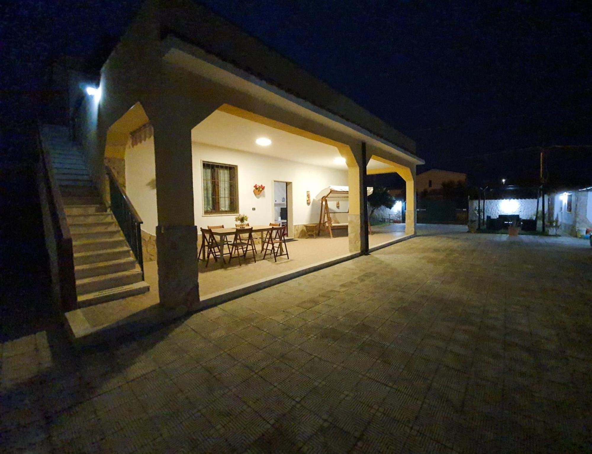 Villa La Sosta - 150M Dal Mare - Patio Privato E Areal Relax Arenella  Kültér fotó